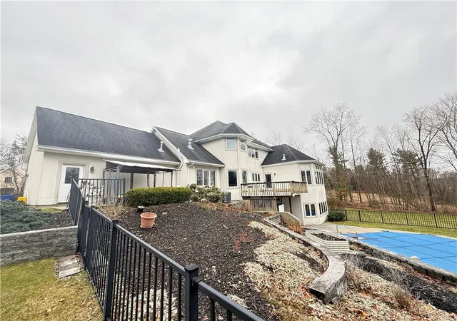 5th image of 1013 Gabriella Ave, Endicott, NY 13760 | MLS# R1688211