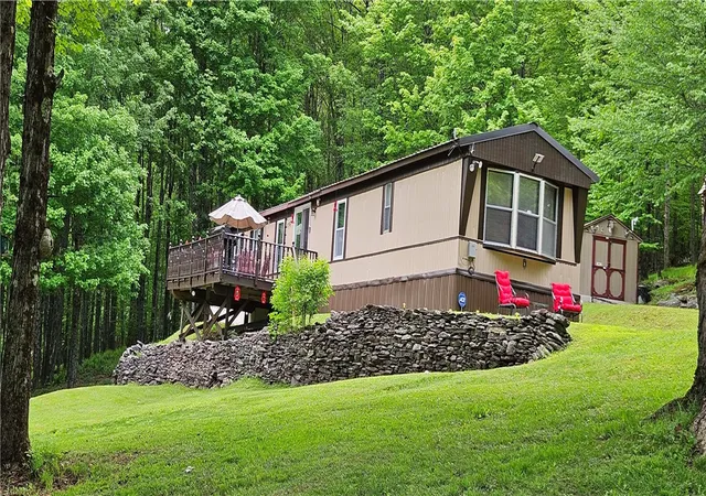 Photo 1 of Manufactured home for sale at 697 Rossman Rd, Denver, NY 12421 | MLS# R1684984 | Listing updated on 2026-07-24