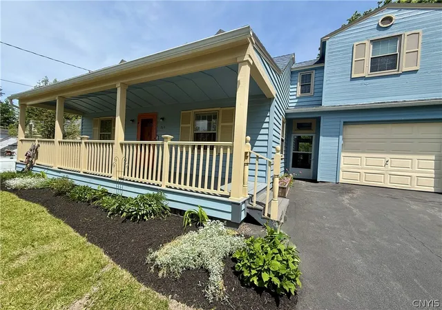 2nd image of 923 Cumberland Ave, Syracuse, NY 13210 | MLS# S1683966