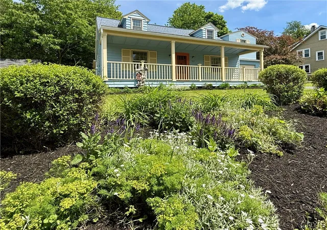 5th image of 923 Cumberland Ave, Syracuse, NY 13210 | MLS# S1683966