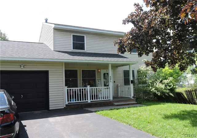 Homes for sale in De Witt, NY | 601 Taft Ave, De Witt, NY 13206 | MLS# S1687547
