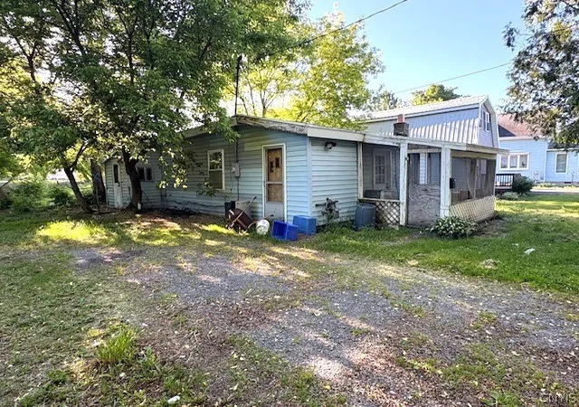 2nd image of 112 West Ave, Canastota, NY 13032 | MLS# S1687969