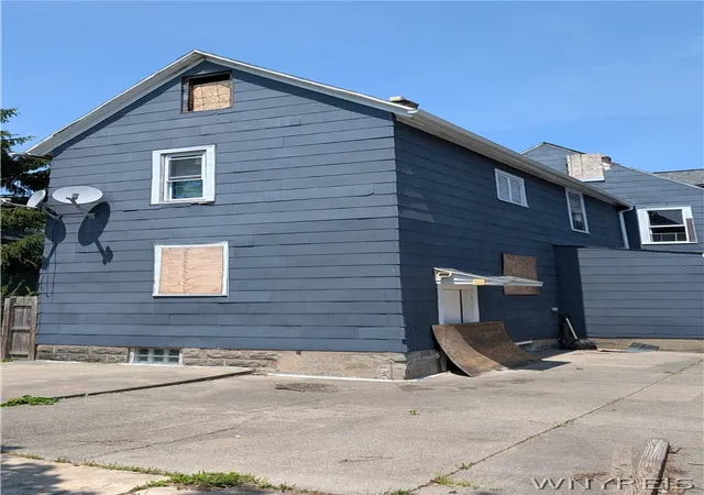 Photo 19 of Multi family home for sale at 19 Arkansas St, Buffalo, NY 14213 | MLS# B1687759 | Listing updated on 2026-06-09