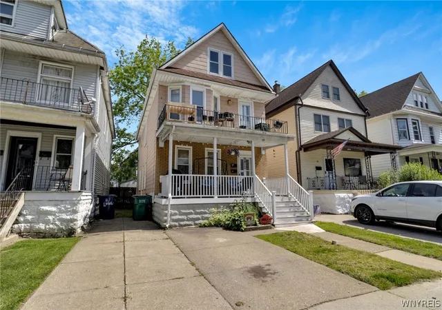 2nd image of 65 Hayden St, Buffalo, NY 14210 | MLS# B1687413