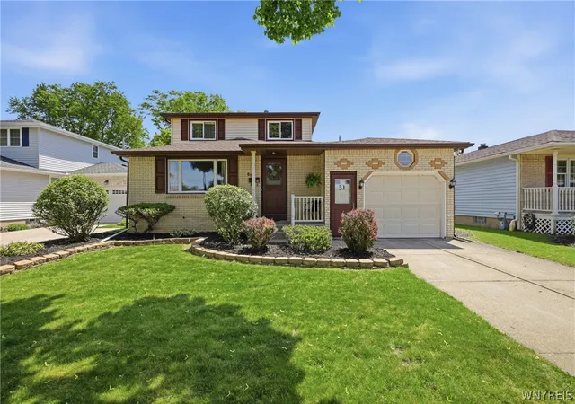 Photo 1 of Sale Pending at 51 Theresa Dr, Buffalo, NY 14227 | MLS# B1687279 | Listing updated on 2026-08-03