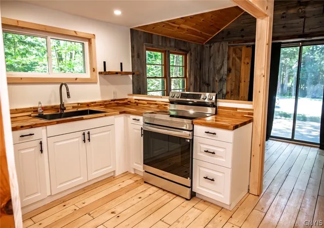 Photo 3 of Single family home for sale at 4066 Lakeview Rd, Forestport, NY 13338 | MLS# S1688290 | Listing updated on 2026-07-20