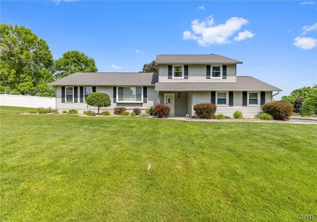Homes for sale in Clay, NY | 3608 Inclination Dr, Clay, NY 13027 | MLS# S1686400