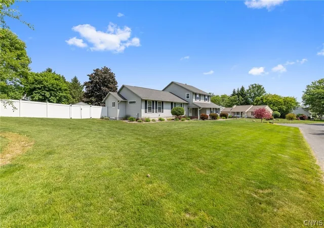 Homes for sale in Clay, NY | 3608 Inclination Dr, Clay, NY 13027 | MLS# S1686400