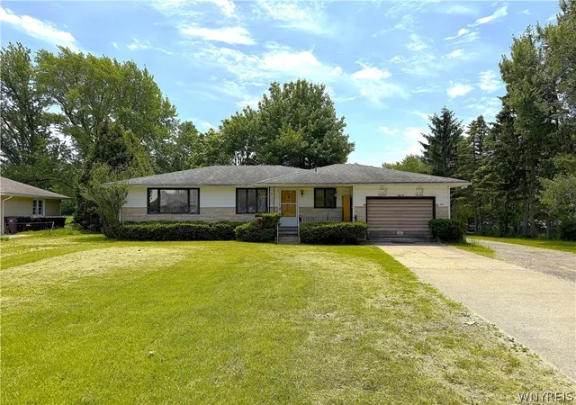 1st image of 5255 Big Tree Rd, Orchard Park, NY 14127 | MLS# B1688295