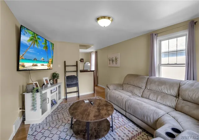 Photo 5 of Sale Pending at 4115 S Main St Rd, Batavia, NY 14020 | MLS# B1688285 | Listing updated on 2026-07-21
