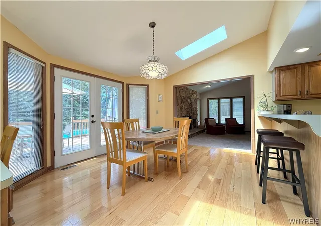 4th image of 195 Randwood Dr, Getzville, NY 14068 | MLS# B1687655