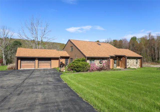 Photo 1 of Single family home for sale at 1053 Chambers Rd, Horseheads, NY 14845 | MLS# R1688336 | Listing updated on 2026-07-31