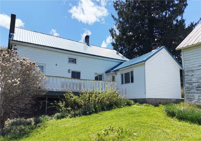 4th image of 328 Miller Rd, Pittsfield, NY 13411 | MLS# R1688272