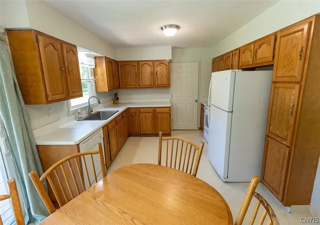 3rd image of 927 Marsh Mill Rd, Kirkville, NY 13082 | MLS# S1687705