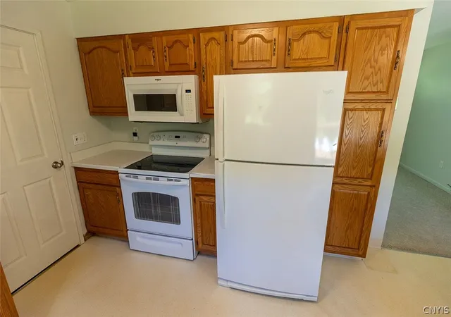5th image of 927 Marsh Mill Rd, Kirkville, NY 13082 | MLS# S1687705