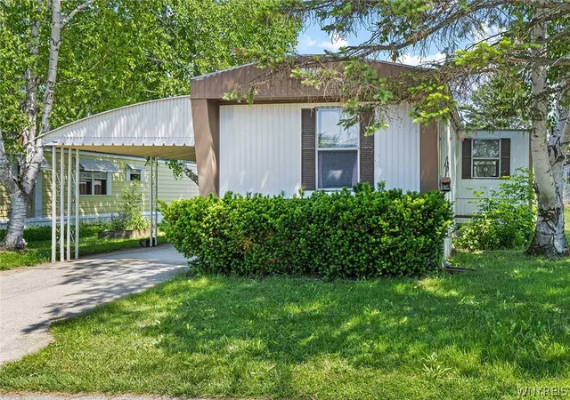 Homes for sale in Newstead, NY | 147 Aspen St, Newstead, NY 14001 | MLS# B1688323