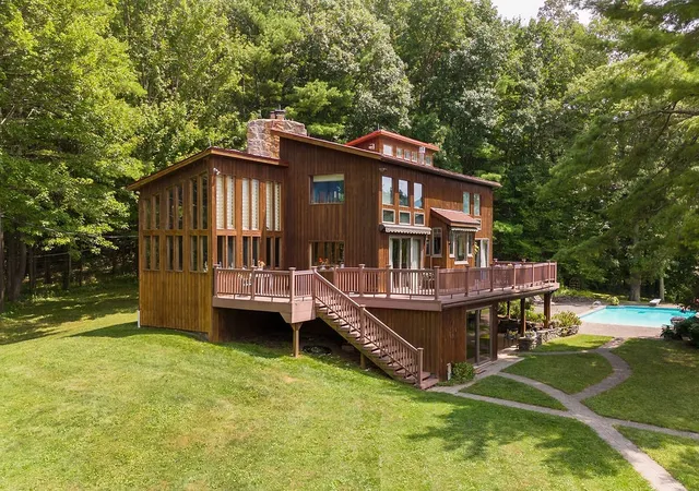 2nd image of 200 Onistagrawa Ln, Middleburgh, NY 12122 | MLS# R1687303