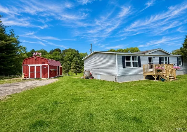 Homes for sale in Eaton, NY | 6317 Brown Rd, Eaton, NY 13334 | MLS# S1688318