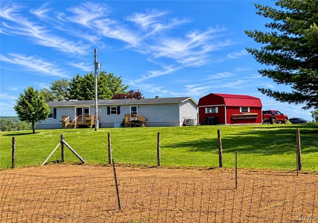 Homes for sale in Eaton, NY | 6317 Brown Rd, Eaton, NY 13334 | MLS# S1688318