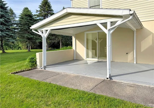 Homes for sale in Frankfort, NY | 2673 Albany Rd, Frankfort, NY 13340 | MLS# S1680840