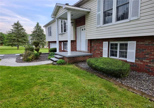 Homes for sale in Frankfort, NY | 2673 Albany Rd, Frankfort, NY 13340 | MLS# S1680840