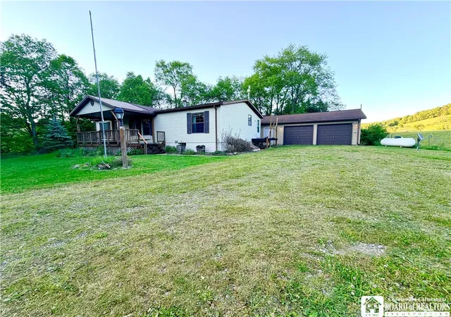 Photo 4 of Sale Pending at 2980 Wolf Run Rd, Cuba, NY 14727 | MLS# R1684834 | Listing updated on 2026-07-24