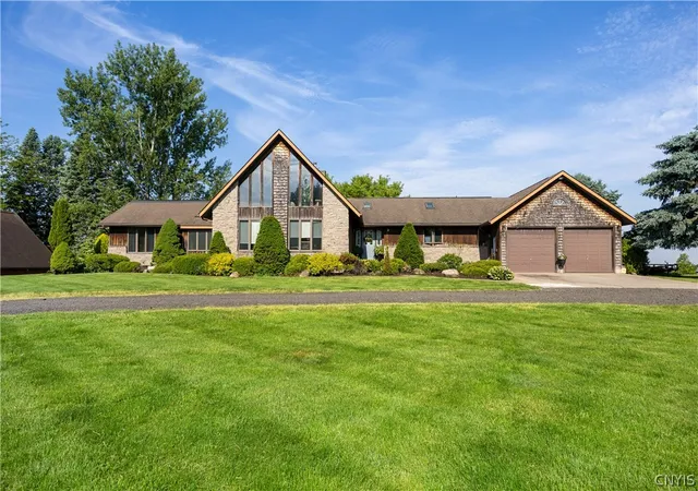 Photo 3 of Sale Pending at 6029 Devoe Rd, Camillus, NY 13031 | MLS# S1688291 | Listing updated on 2026-07-13