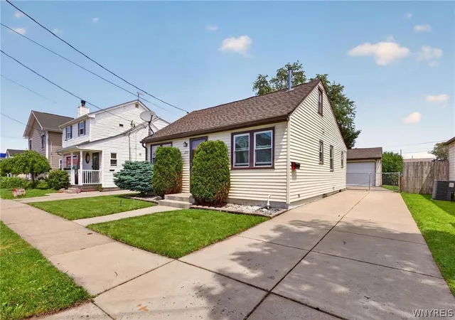Homes for sale in Cheektowaga, NY | 255 Roland St, Cheektowaga, NY 14212 | MLS# B1687589