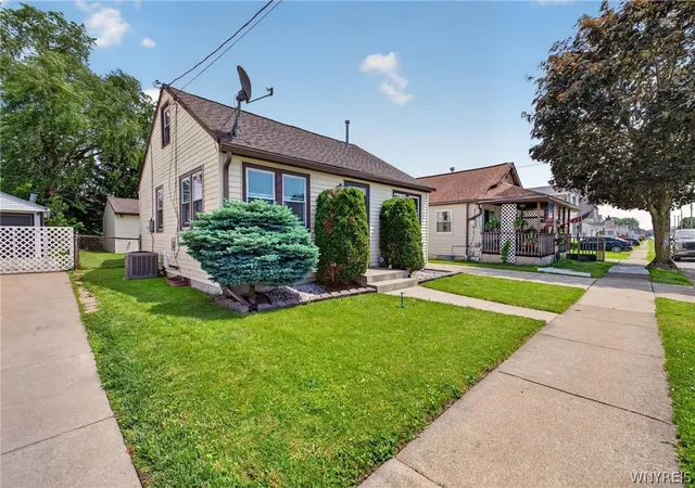 Homes for sale in Cheektowaga, NY | 255 Roland St, Cheektowaga, NY 14212 | MLS# B1687589