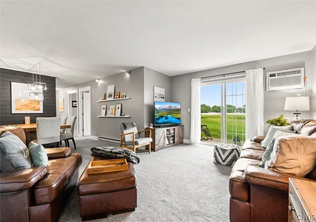 Listing Photo 5 - Condo for sale in building located at 1402 Landrush, Baldwinsville, NY 13027