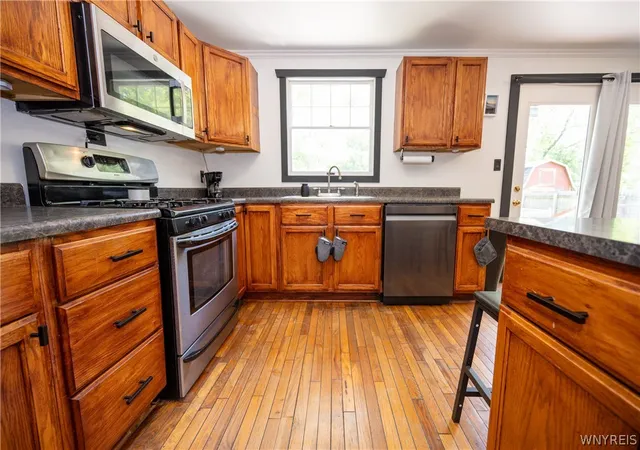 Photo 5 of Sale Pending at 7125 Brandywine Dr, Derby, NY 14047 | MLS# B1686142 | Listing updated on 2026-07-22