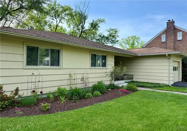 Photo 3 of Sale Pending at 146 Edgehill Rd, Syracuse, NY 13224 | MLS# S1688275 | Listing updated on 2026-07-15