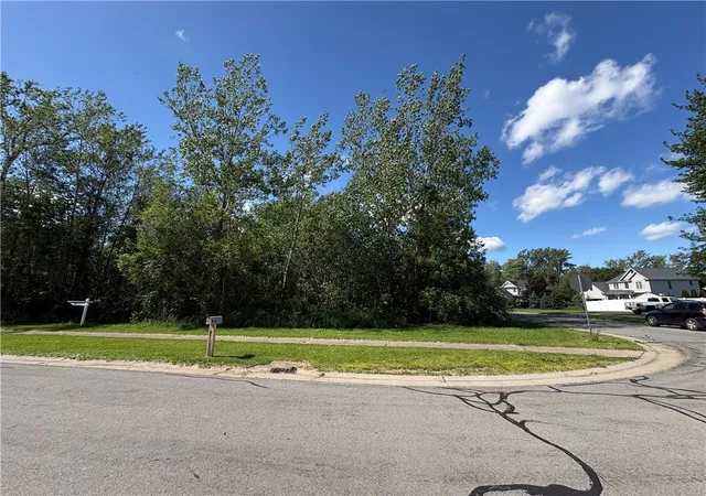 Homes for sale in Hamlin, NY | 27 Traciann Dr, Hamlin, NY 14464 | MLS# R1688082