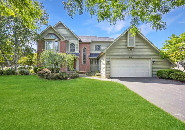 1st image of 23 Wakecliffe Dr, Rochester, NY 14616 | MLS# R1688431