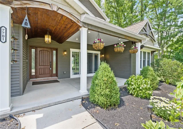 Photo 3 of Single family home for sale at 7701 Mocha Bear, Baldwinsville, NY 13027 | MLS# S1686226 | Listing updated on 2026-07-22