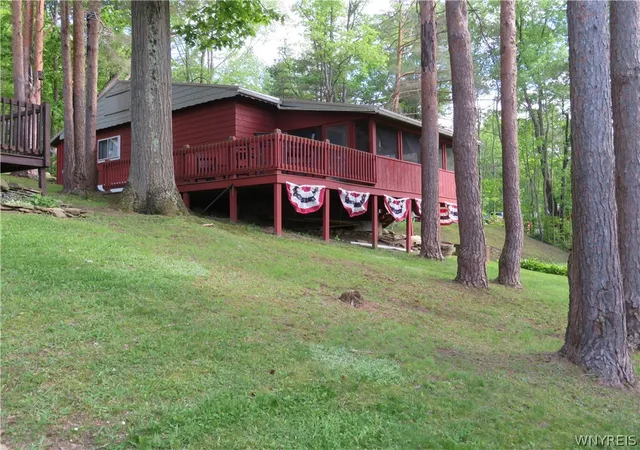 Homes for sale in Caneadea, NY | 8596 Sunset Dr, Caneadea, NY 14717 | MLS# B1688483