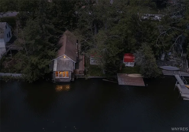 13th image of 2341 Riverview Dr, Wilson, NY 14172 | MLS# B1685891