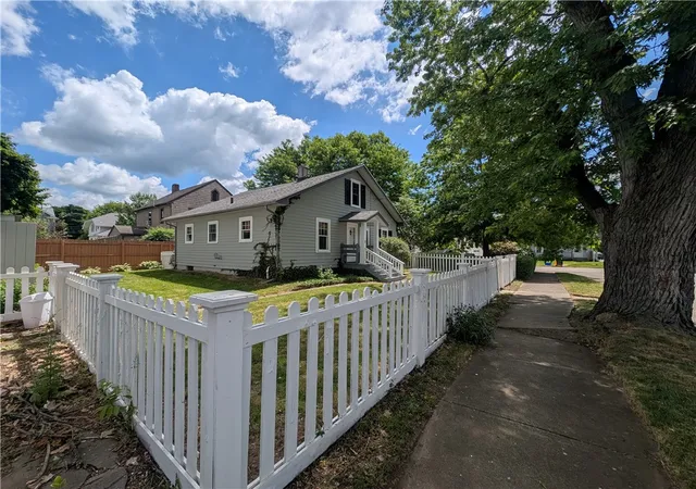 Homes for sale in Elmira City, NY | 315 Mid Ave, Elmira City, NY 14904 | MLS# R1687817
