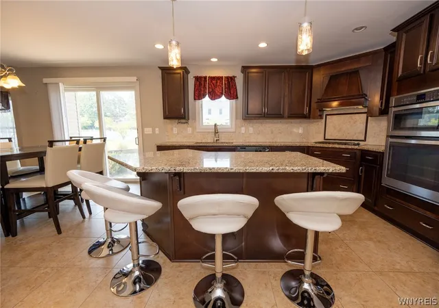 3rd image of 67 Middlebury Ln, Lancaster, NY 14086 | MLS# B1684132
