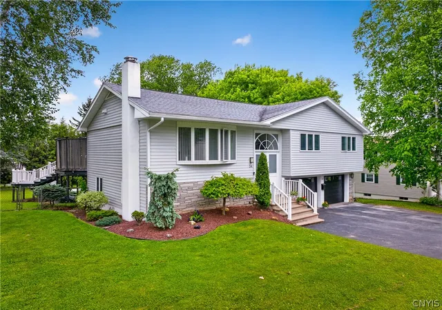 Homes for sale in New Hartford, NY | 34 Janet Ter, New Hartford, NY 13413 | MLS# S1686642