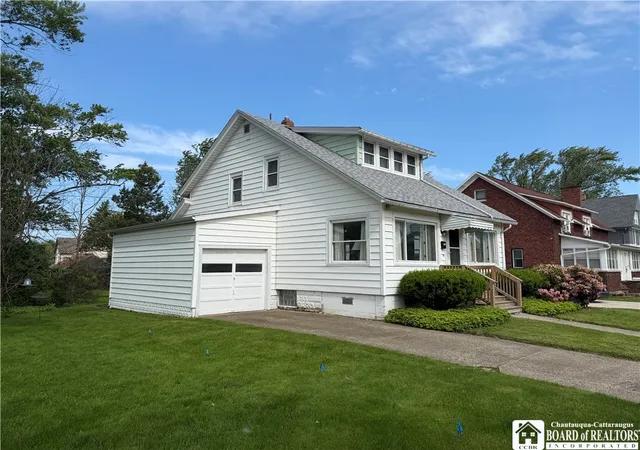 2nd image of 513 Mckinley Ave, Dunkirk, NY 14048 | MLS# R1688490