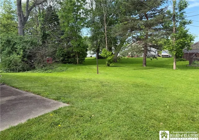 5th image of 513 Mckinley Ave, Dunkirk, NY 14048 | MLS# R1688490