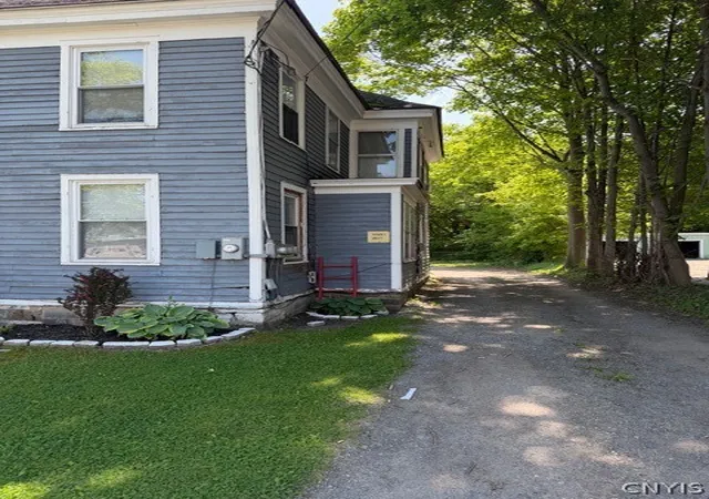 Homes for sale in German Flatts, NY | 29 Columbia St, German Flatts, NY 13407 | MLS# S1688406