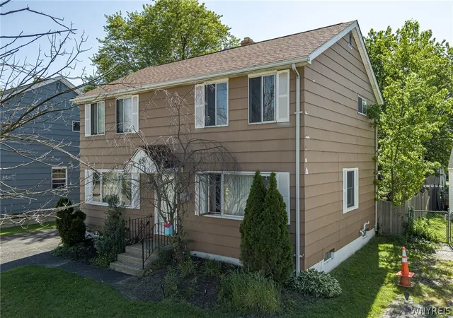 Photo 2 of Sale Pending at 62 Patricia Ln, Buffalo, NY 14227 | MLS# B1687831 | Listing updated on 2026-06-18