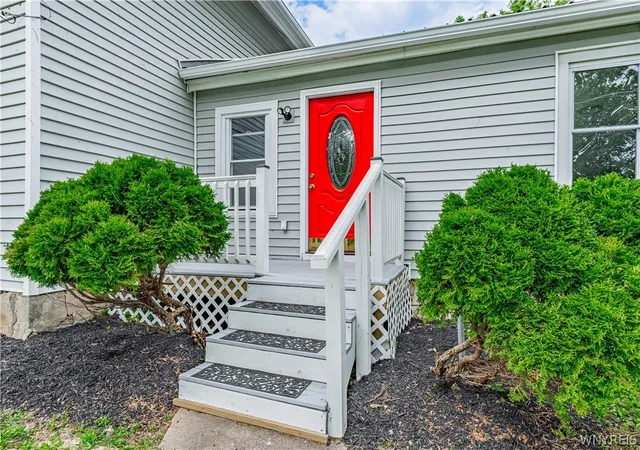2nd image of 261 Seminary St, Wilson, NY 14172 | MLS# B1688541