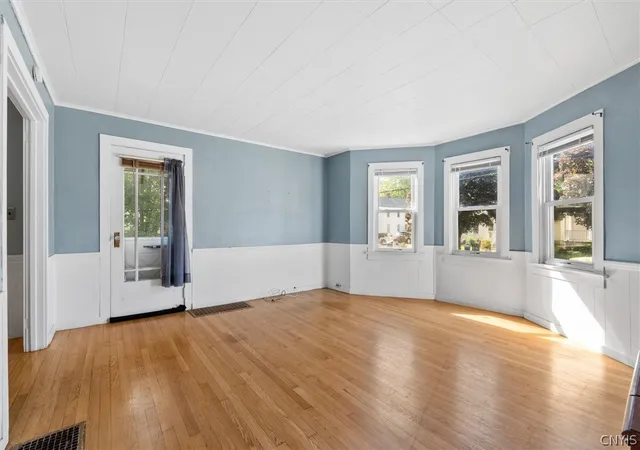 Photo 4 of Sale Pending at 63 Perrine St, Auburn, NY 13021 | MLS# S1686592 | Listing updated on 2026-08-01