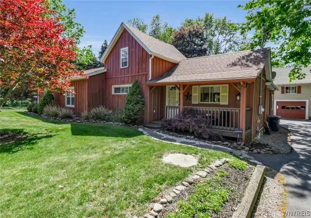 1st image of 1713 Grover Rd, East Aurora, NY 14052 | MLS# B1688582
