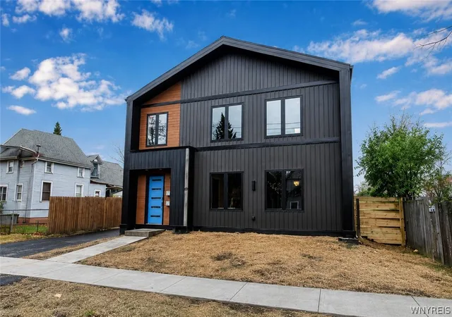 1st image of 780 S Division St, Buffalo, NY 14210 | MLS# B1688044