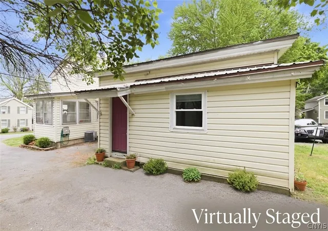 Photo 3 of Sale Pending at 2 Seneca St, Baldwinsville, NY 13027 | MLS# S1684100 | Listing updated on 2026-07-27