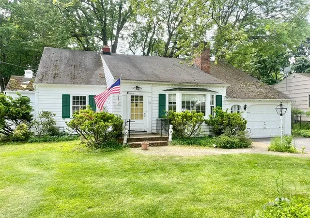 Homes for sale in Penfield, NY | 35 Country Ln, Penfield, NY 14526 | MLS# R1682223